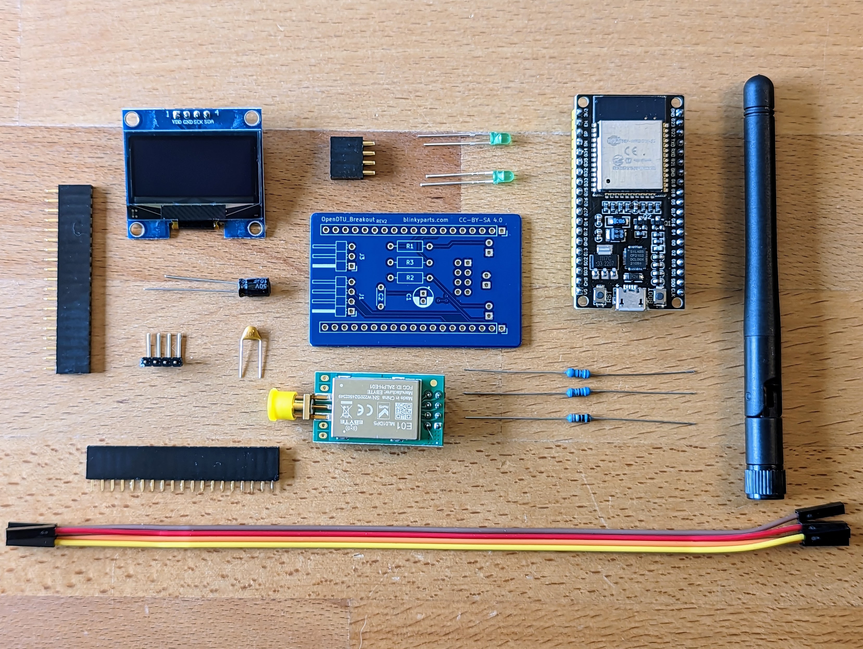 OpenDTU Breakout Board with Case